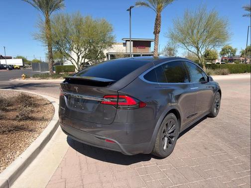 2018 Tesla Model X 75D