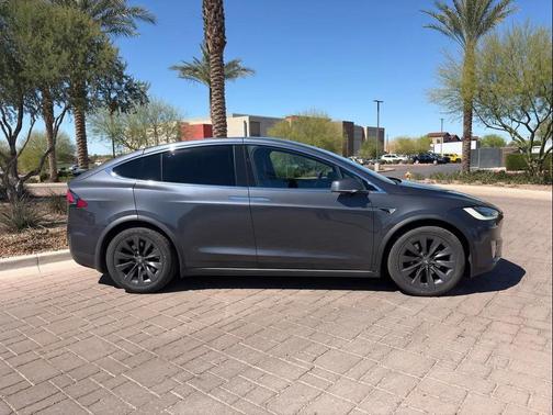 2018 Tesla Model X 75D