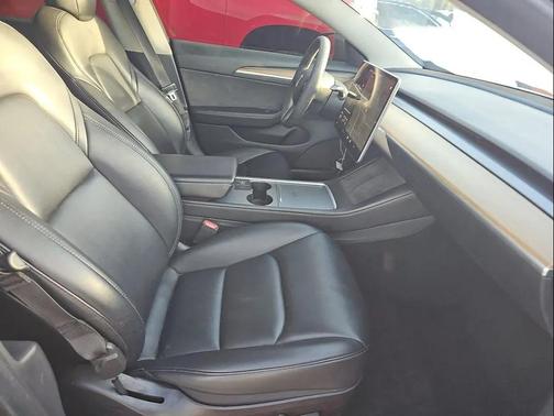 2022 Tesla Model 3 Standard Range