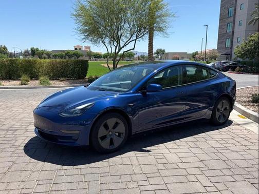 Deep Blue Metallic 2023 Tesla Model 3 Standard Range