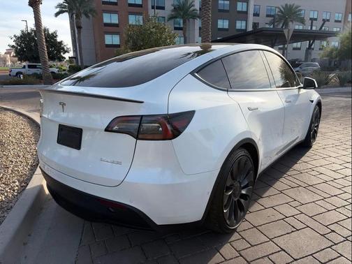 2022 Tesla Model Y Performance Dual Motor All-Wheel Drive