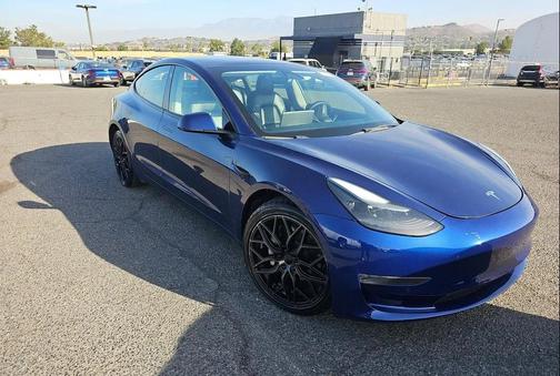 Deep Blue Metallic 2022 Tesla Model 3 Long Range