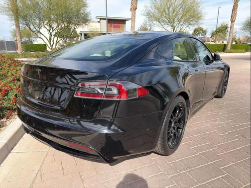 2022 Tesla Model S Dual Motor All-Wheel Drive