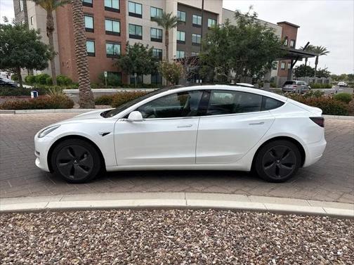 2020 Tesla Model 3 Standard Range Plus