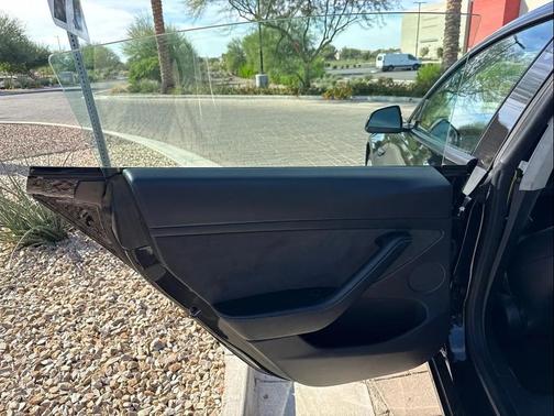 2022 Tesla Model 3 Standard Range