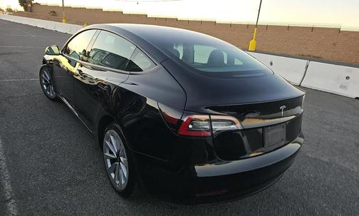 2022 Tesla Model 3 Standard Range