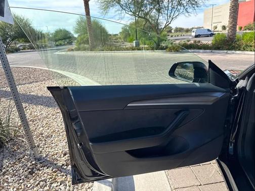 2022 Tesla Model 3 Standard Range