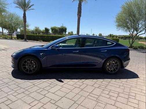 Deep Blue Metallic 2018 Tesla Model 3 Mid Range