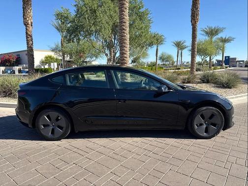 2022 Tesla Model 3 Standard Range