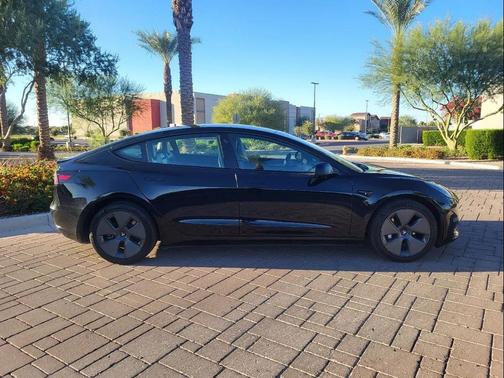2022 Tesla Model 3 Standard Range