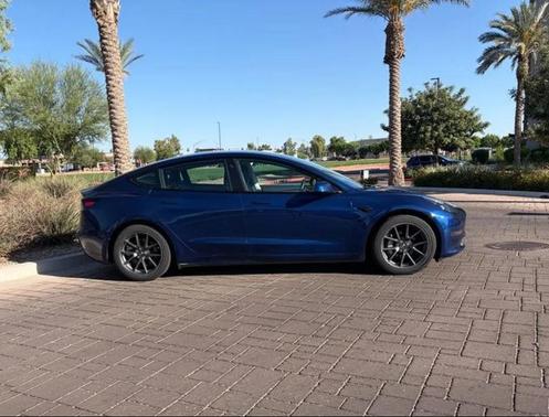 Deep Blue Metallic 2022 Tesla Model 3 Long Range