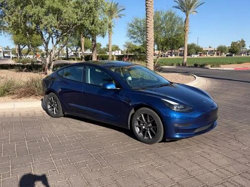 Deep Blue Metallic 2022 Tesla Model 3 Long Range