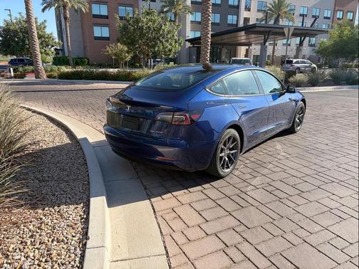 Deep Blue Metallic 2022 Tesla Model 3 Long Range