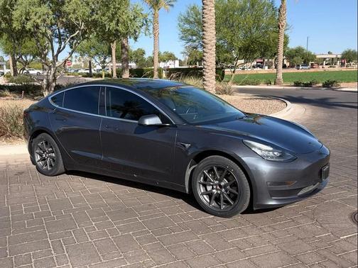 Midnight Silver Metallic 2019 Tesla Model 3 Standard Range Plus