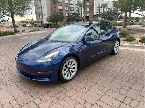 Deep Blue Metallic 2022 Tesla Model 3 Standard Range