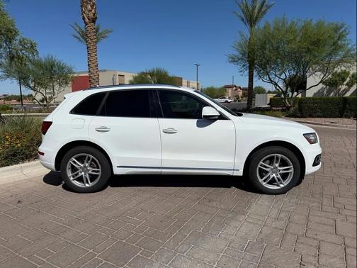 2016 Audi Q5 2.0T Premium Plus