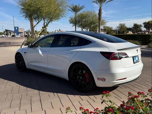 2020 Tesla Model 3 Performance