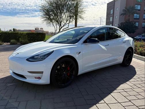 2020 Tesla Model 3 Performance