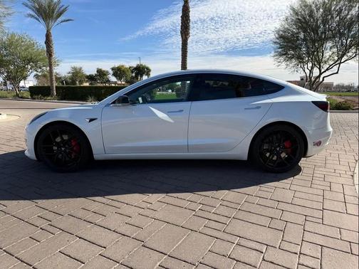 2020 Tesla Model 3 Performance