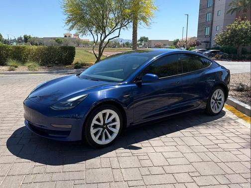 Deep Blue Metallic 2022 Tesla Model 3 Long Range