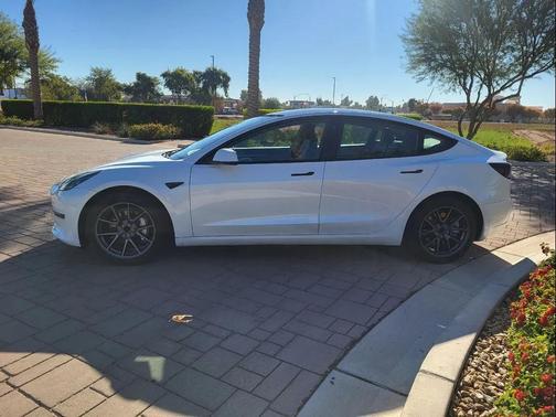 2023 Tesla Model 3 Standard Range