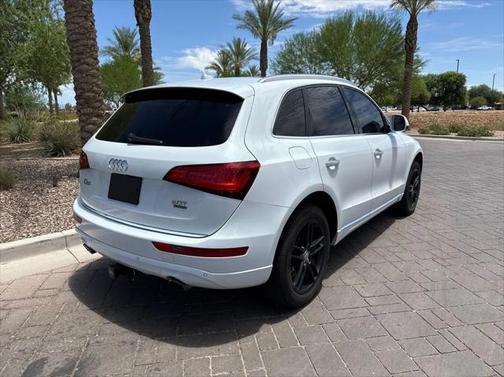 2017 Audi Q5 2.0T Premium Plus