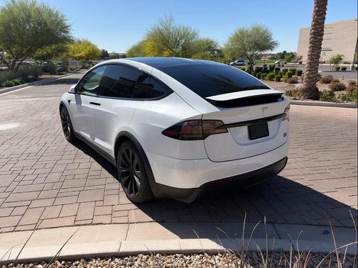 Pearl White Multi-Coat 2022 Tesla Model X Plaid Tri Motor All-Wheel Drive