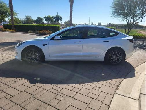 2023 Tesla Model 3 Standard Range