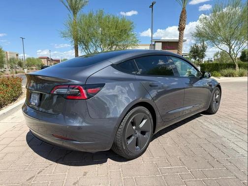 2022 Tesla Model 3 Standard Range