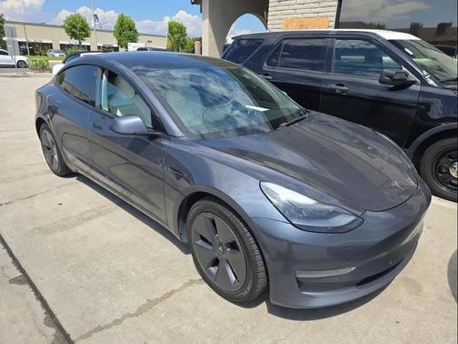 2022 Tesla Model 3 Standard Range
