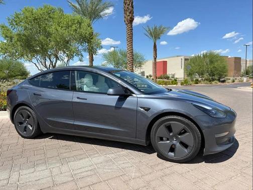 2022 Tesla Model 3 Standard Range