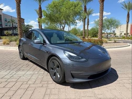 2022 Tesla Model 3 Standard Range