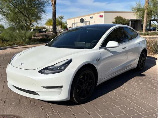 Pearl White Multi-Coat 2020 Tesla Model 3 Standard Range Plus
