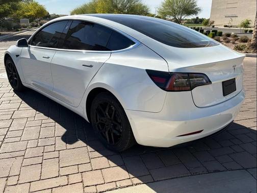 Pearl White Multi-Coat 2020 Tesla Model 3 Standard Range Plus