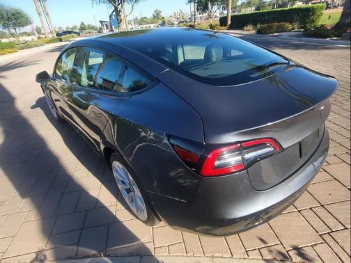 2022 Tesla Model 3 Standard Range
