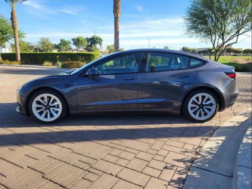 2022 Tesla Model 3 Standard Range