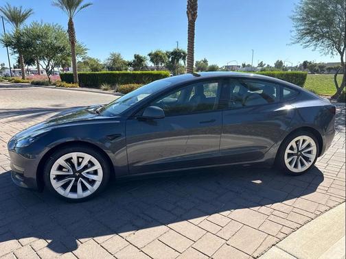 2022 Tesla Model 3 Standard Range