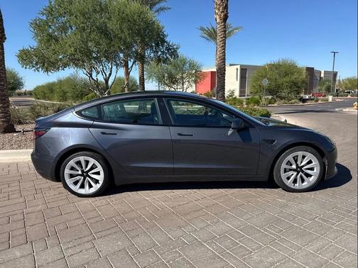 2022 Tesla Model 3 Standard Range