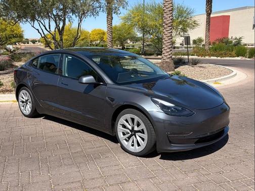 Midnight Silver Metallic 2022 Tesla Model 3 Standard Range