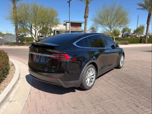 2016 Tesla Model X 75D