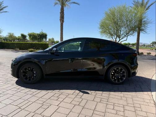 Solid Black 2023 Tesla Model Y Long Range Dual Motor All-Wheel Drive