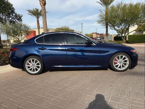 2018 Alfa Romeo Giulia Base