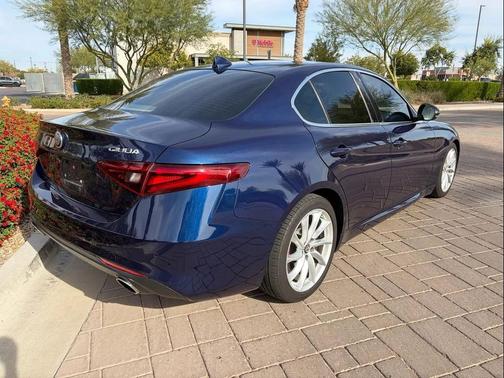 2018 Alfa Romeo Giulia Base