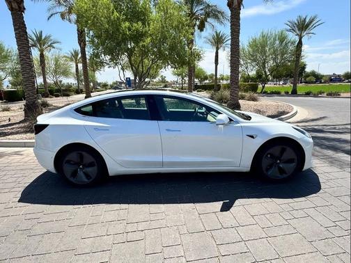 Pearl White Multi-Coat 2020 Tesla Model 3 Standard Range Plus