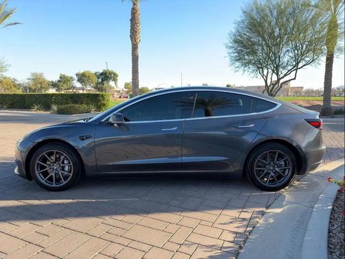 2019 Tesla Model 3 Standard Range
