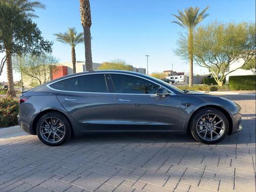 2019 Tesla Model 3 Standard Range
