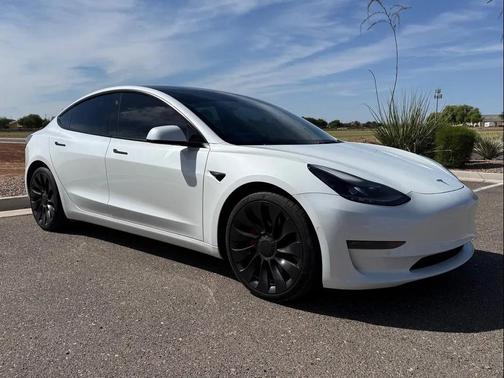 Pearl White Multi-Coat 2022 Tesla Model 3 Performance
