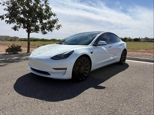 Pearl White Multi-Coat 2022 Tesla Model 3 Performance