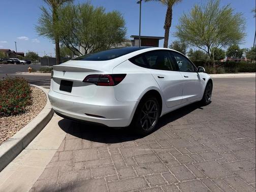 Pearl White Multi-Coat 2021 Tesla Model 3 Standard Range Plus