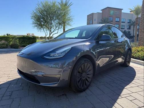 2023 Tesla Model Y Long Range Dual Motor All-Wheel Drive